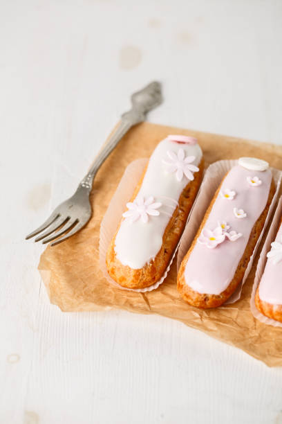 istock Traditional french eclairs 941076322