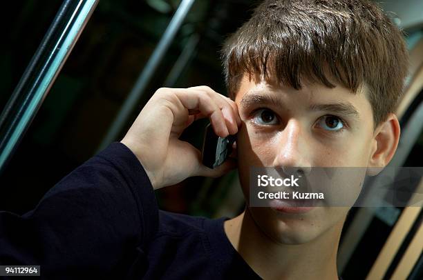 Teenboy 세포 전화 지하철 14-15 살에 대한 스톡 사진 및 기타 이미지 - 14-15 살, 내리기, 1