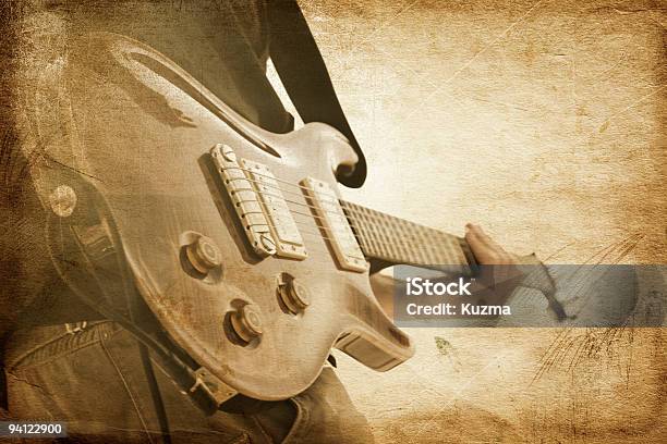 Grunge Foto de stock y más banco de imágenes de Guitarra eléctrica - Guitarra eléctrica, Viejo, Guitarra