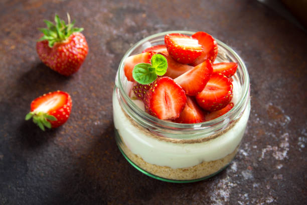 istock Strawberry cheesecake in jar 941233122