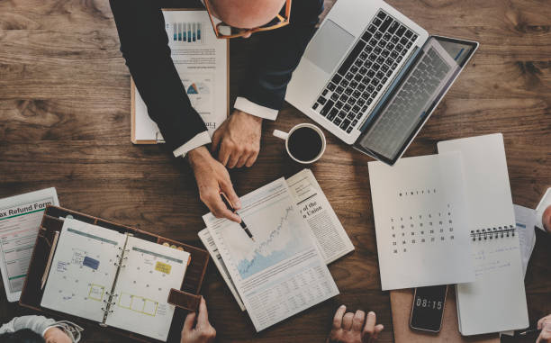 aerial view of business data analysis graph - data graph chart finance imagens e fotografias de stock