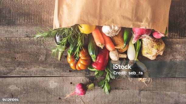 Verdure Fresche Concetto Di Cibo Sano - Fotografie stock e altre immagini di Verdura - Cibo - Verdura - Cibo, Cibo, Frutta