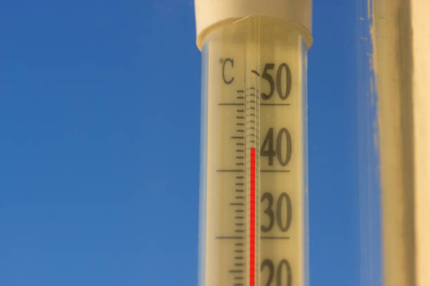 istock very high temperature of 43 degrees Celsius 941313508