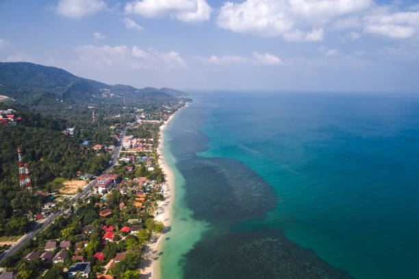 istock High Angle View Of Sea Against Sky 941320852