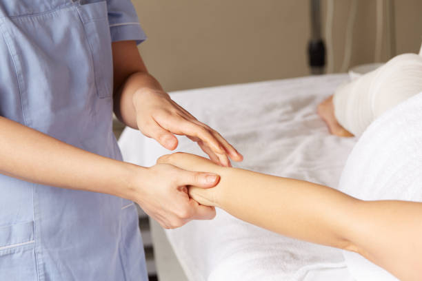istock woman hand's massage at spa club 941412172