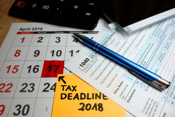 istock Calendar showing tax deadline for filing forms 941432356