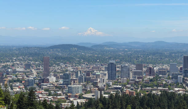 istock Portland, Oregon cityscape 941488154