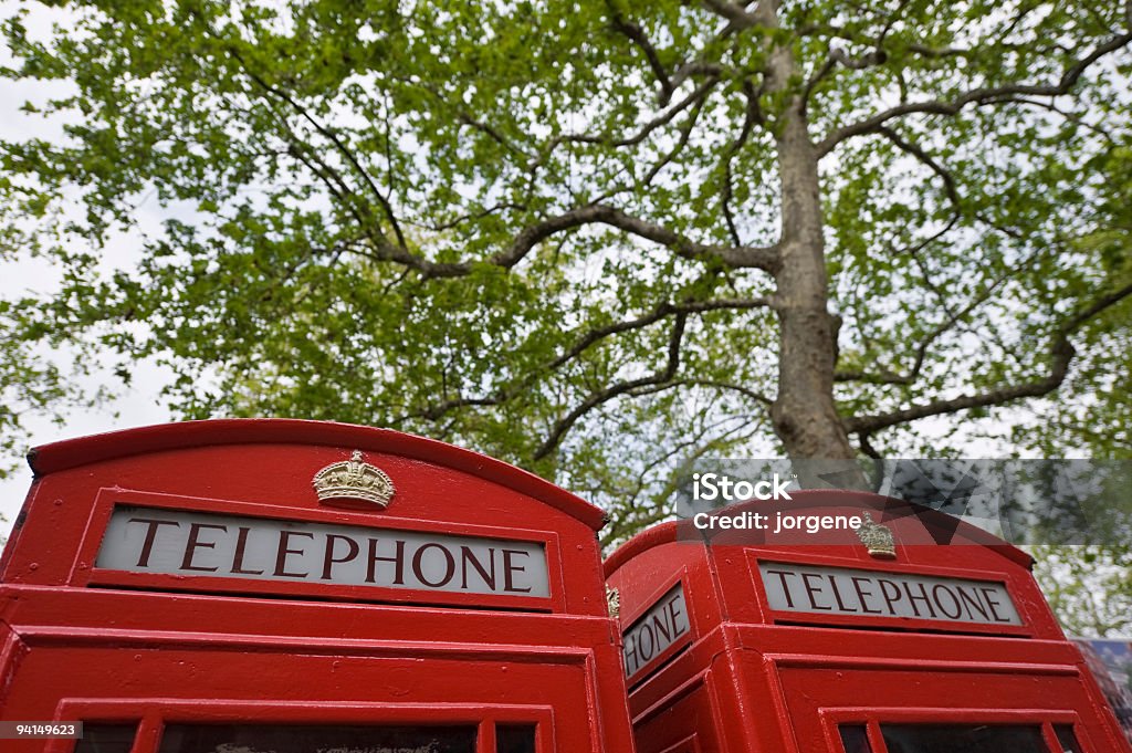 British cabinas de telefone - Foto de stock de Cabine de telefone público - Telefone público royalty-free