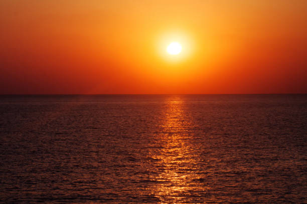 istock Sunset on the sea 941567124