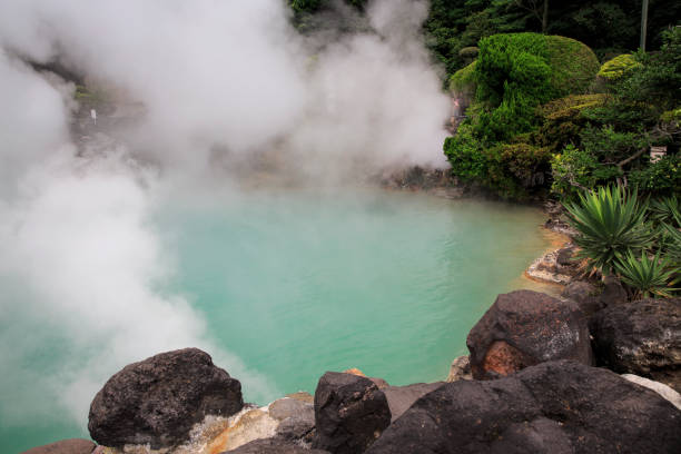 istock Umi Jigoku in Beppu, Japan 941567300