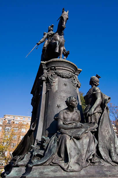 istock Statue of General Faidherbe in Lille 94159043