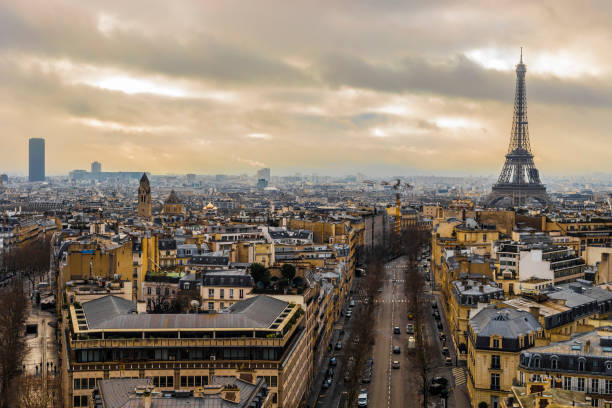istock Eiffel Tower After Rain In Paris 941592102