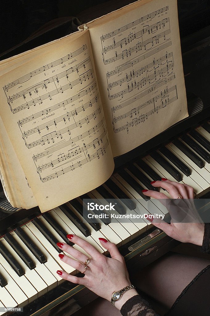 musical - Foto de stock de Afinador de pianos libre de derechos