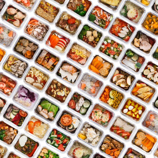 istock Set of take away food boxes at white background 941674638