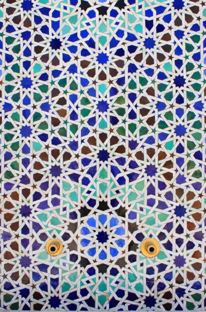 istock Typical mosaic pattern of a moroccan fountain 941712446