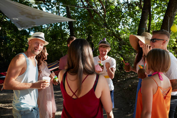 istock Summer garden party 941727998
