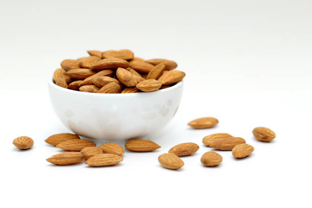 almond, almond in bowl