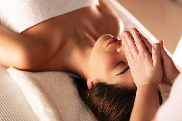 istock Procedures in the spa concept 941736936
