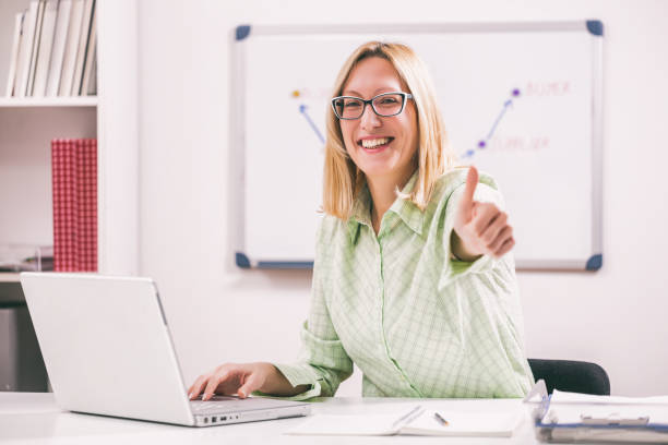 istock Businesswoman in office 941752758