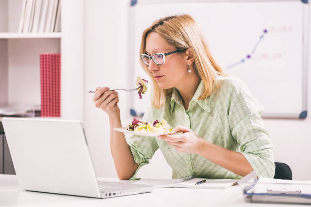 istock Businesswoman in office 941753334