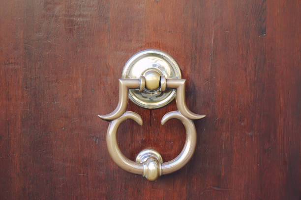 istock Old doorbell on wood background 941779458
