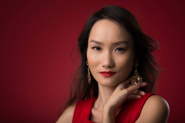 istock Chinese Woman in Glamorous Earrings 941831168