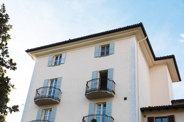 istock Four floors private building seen from the outside, detail 941846464