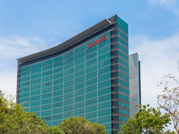 R&D building of Huawei Headquarters in Shenzhen Shenzhen, China - March 25, 2018 - Skyscraper of the R&D building of Huawei Headquarters in Longgang District of Shenzhen city, Guangdong Province, China. A multinational networking and telecommunications equipment and services company. shenzhen technology stock pictures, royalty-free photos & images