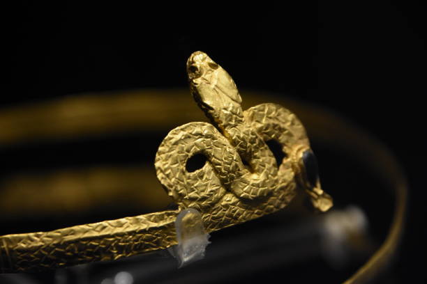 istock Gold jewelry 941935626