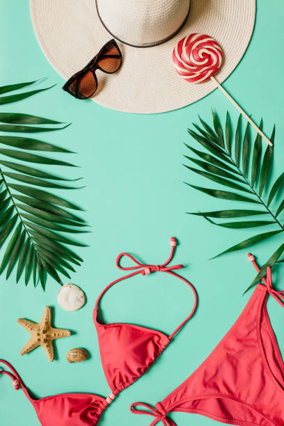 istock Summer vacation concept with pink bikini suit, hat and accessories 941961486