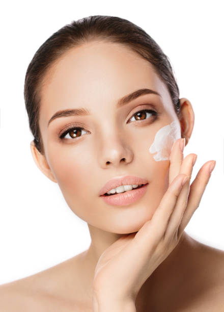 istock Girl inflicting cream 942007372