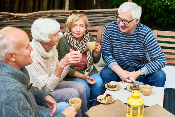 istock Senior Friends in Cafe 942161804