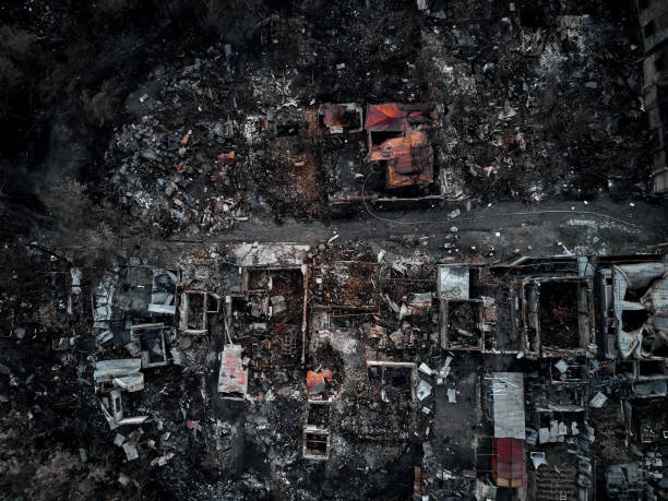 istock Old home after fire and burned everything in the area. top view and Take from drone 942166336