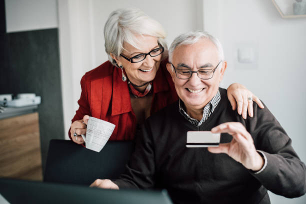 istock Senior couple - Osnovni set tagova 942186184