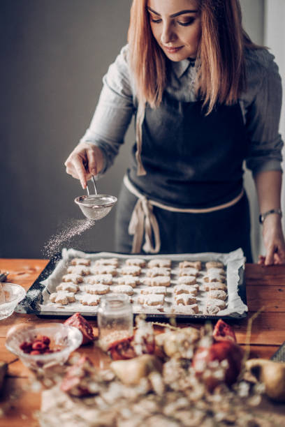 istock Sweet as her cookies 942225828