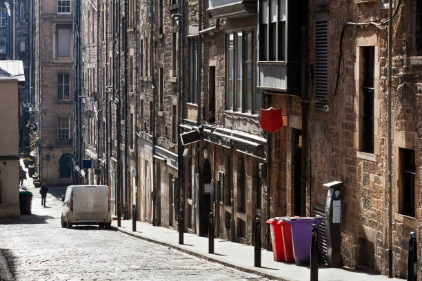 istock Old vintage street in Edinburgh 942234446