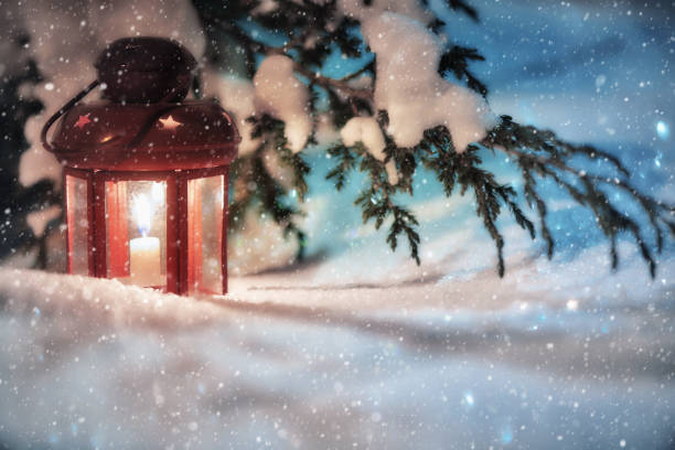 istock Outdoor Christmas 942335644