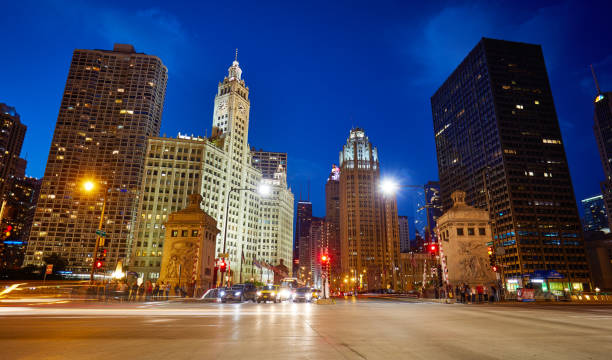 istock Traffic in Chicago at dusk 942342064