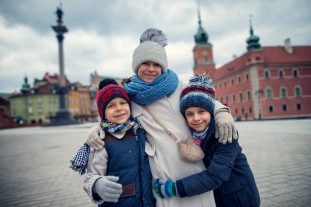 istock Brothers and sightseeing visiting Warsaw 942417436