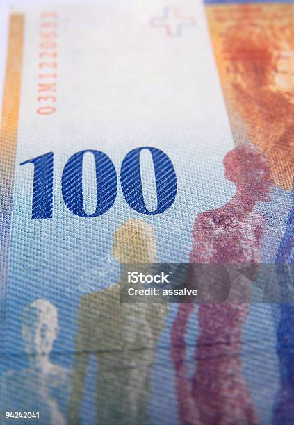 Plano Aproximado De Uma Nota De Cem Unidade Monetária Suíça - Fotografias de stock e mais imagens de Atividade bancária