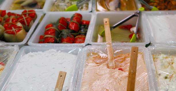istock Salad bar with trays 942437412