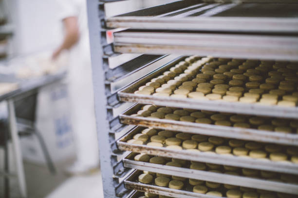 istock Freshly baked cookies at the bakery 942451574