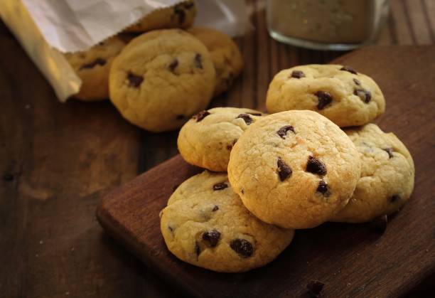 istock Homemade Chocolate chip cookies, selective focus 942459926