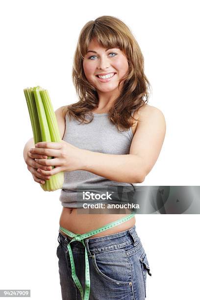 Schöne Frau Auf Diät Stockfoto und mehr Bilder von Abnehmen - Abnehmen, Attraktive Frau, Bandmaß