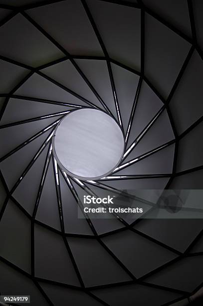 Lucernario - Fotografie stock e altre immagini di Apertura del diaframma - Apertura del diaframma, Cerchio, Cielo