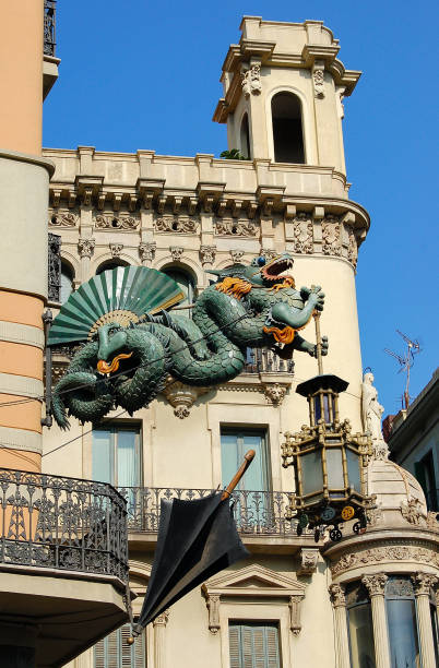 istock Art deco dragon - Barcelona 942514144