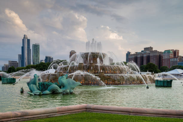 istock Buckingham fountain in Grant Park, Chicago 942514944