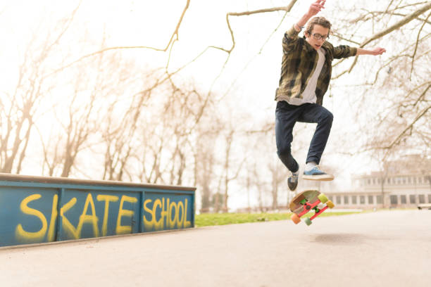 young skater has no limits - skateboard park ramp skateboard graffiti imagens e fotografias de stock