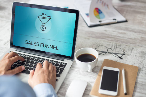 concept de l’entonnoir de ventes - purchase funnel photos et images de collection