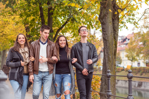 istock Friends in town 942552354